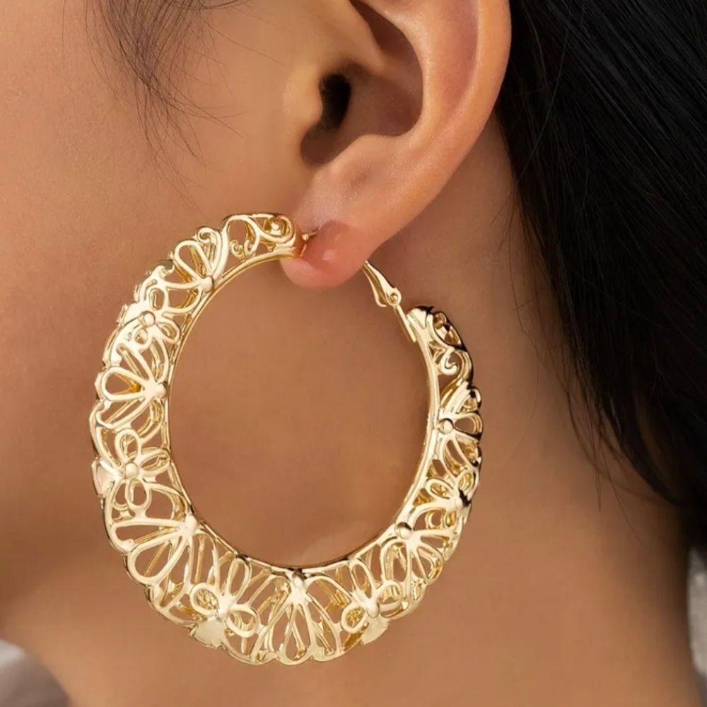 Hollow Out Hoop Earrings Gold